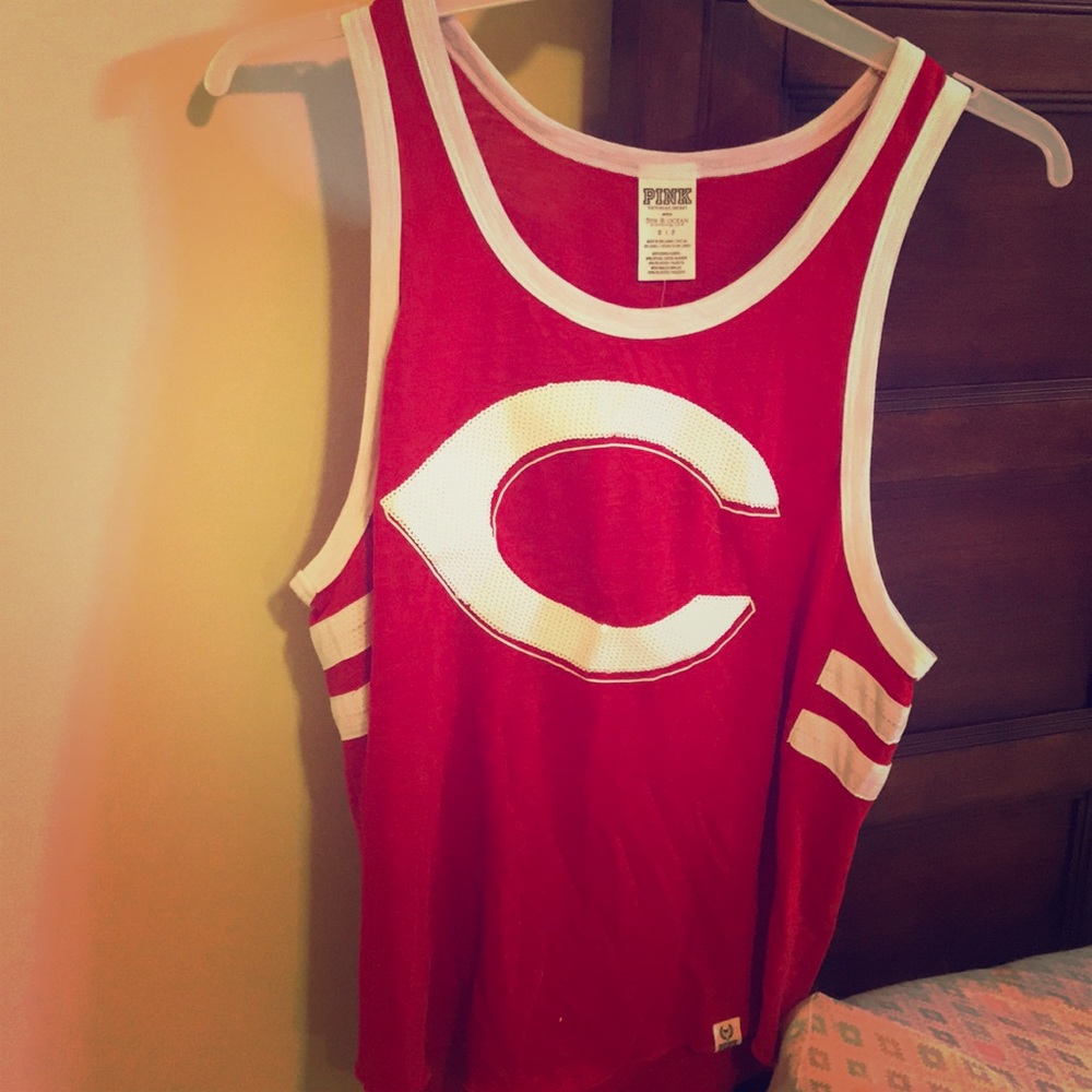 Women’s Cincinnati Reds tank top!!